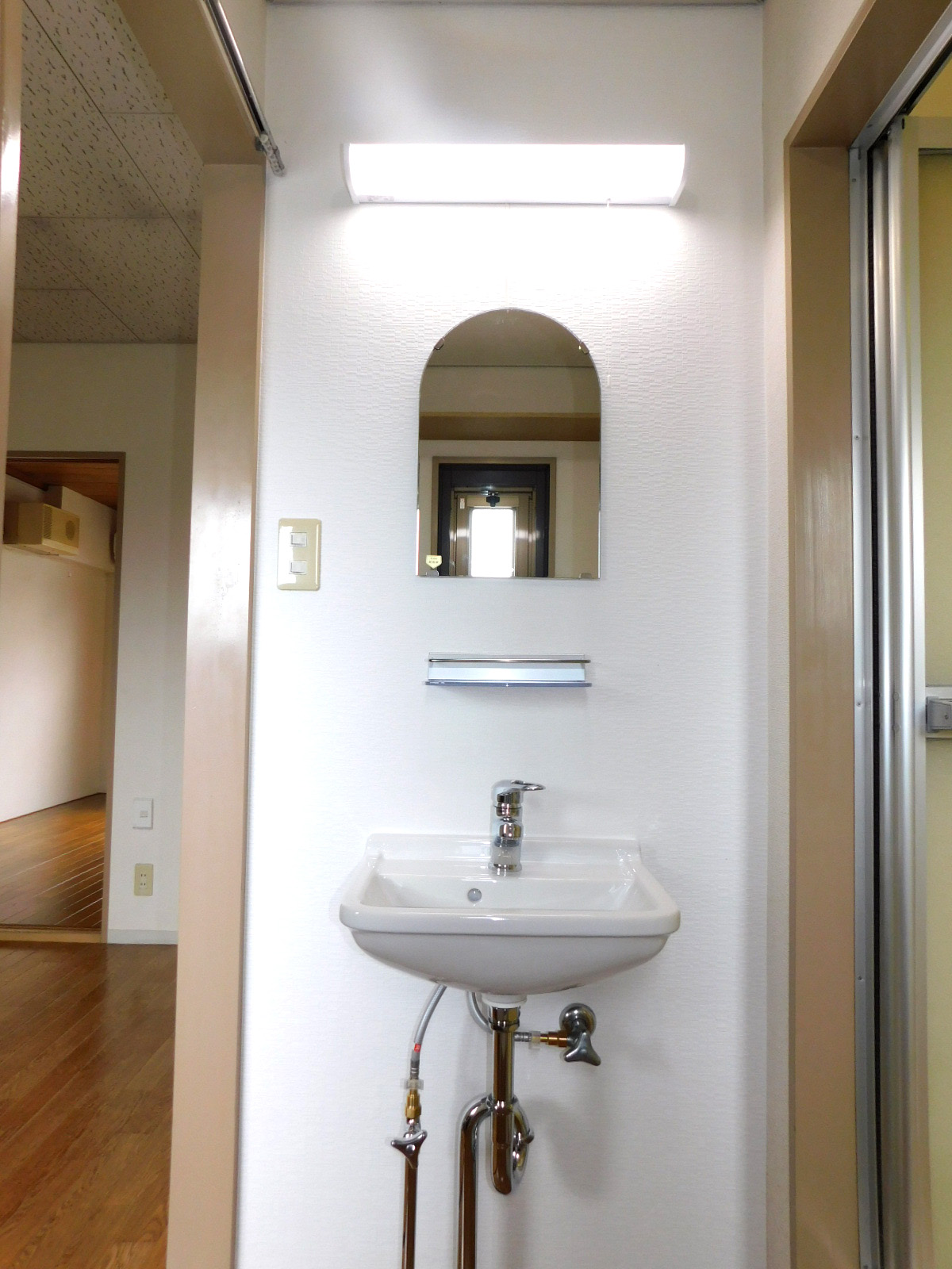 洗面設備　給湯付き洗面ボール