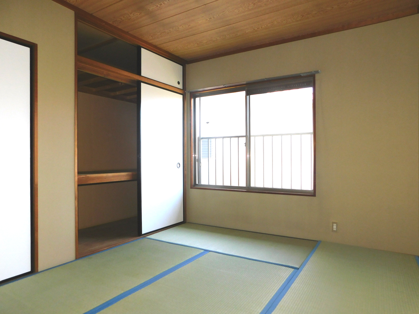 居室・リビング　和室、日当たり良好です