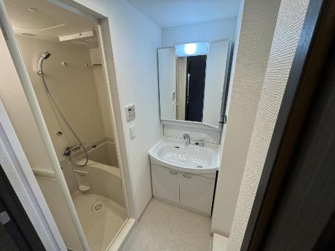 洗面設備　洗髪洗面化粧台