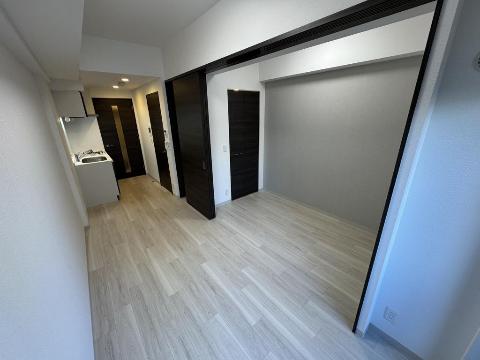 居室・リビング　室内