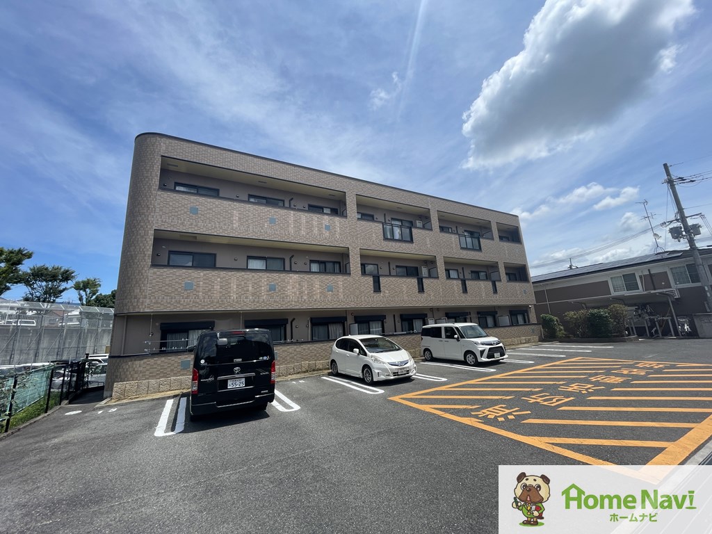 バルコニー　南向きで日当たり良好です。