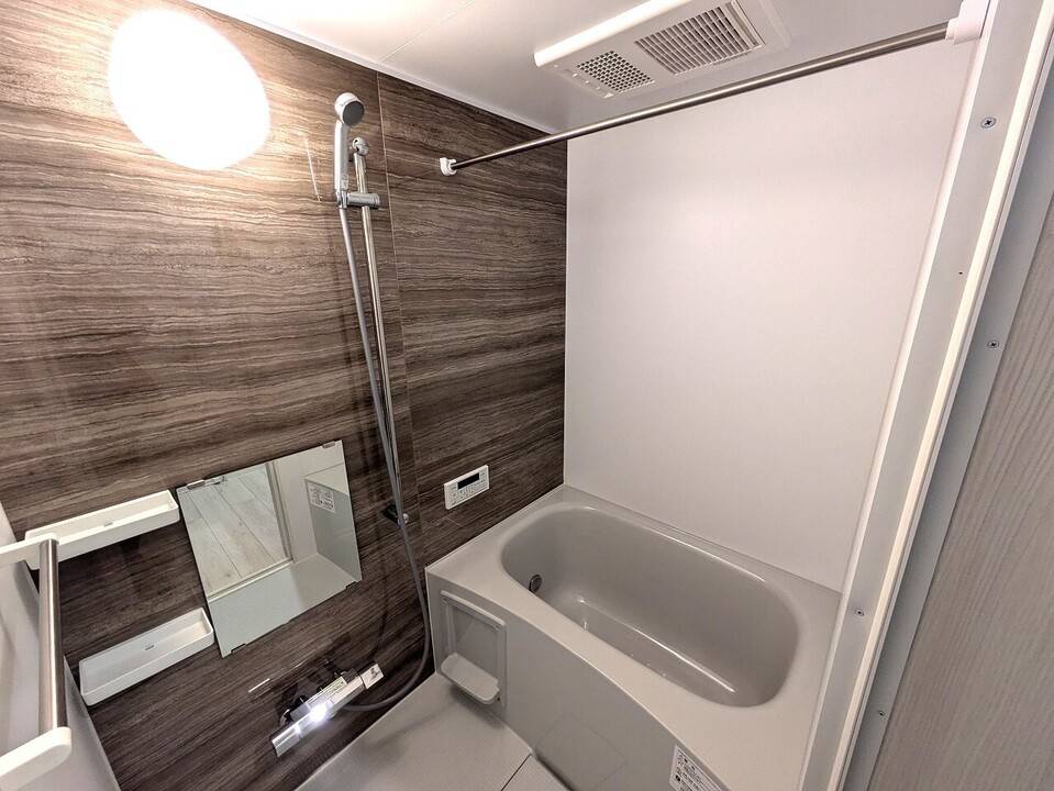 バス・シャワールーム　浴室