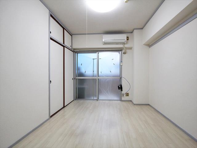 居室・リビング　松山市平和通　丸の内ハイツ　リビング