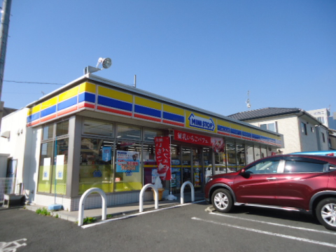 コンビニ　ミニストップ　島田中央店（コンビニ）まで800m