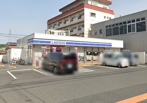 コンビニ　ローソン岡山横井上店（コンビニ）まで207m