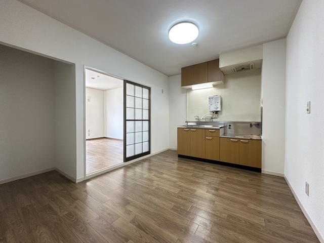 居室・リビング　別部屋参考写真です