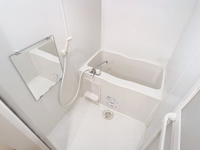 バス・シャワールーム　※同タイプサンプル写真