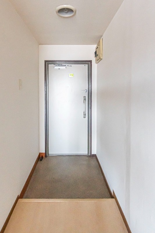 玄関　シューズボックス完備です。