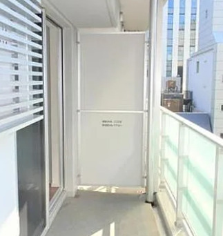 バルコニー　バルコニーからの眺めを楽しみながら食事をしませんか