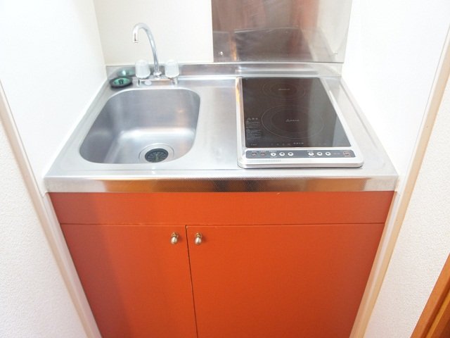 キッチン　２口電気コンロ！ＩＨ対応じゃなくても使えます