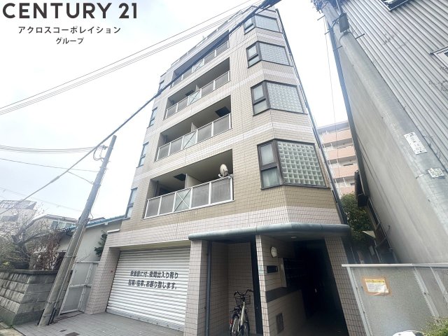 建物外観　オートロック付きで外部からの出入りが無く安心です