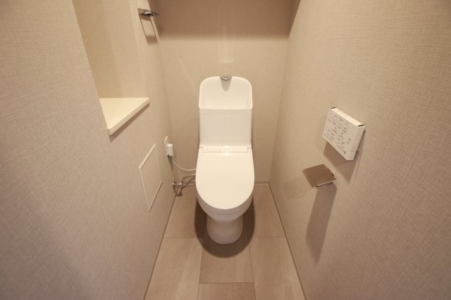 トイレ　※別号室の参考写真です※