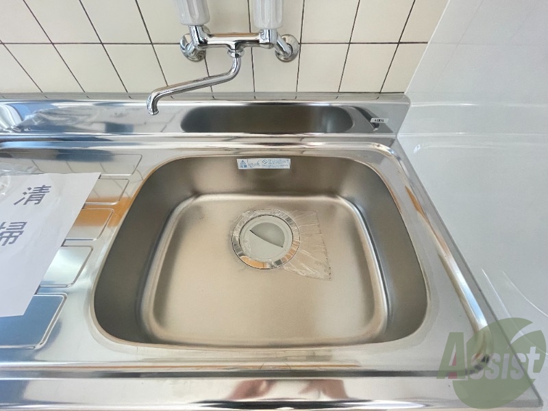 洗面設備　洗面台がございませんので歯磨きはコチラでお願い致します。