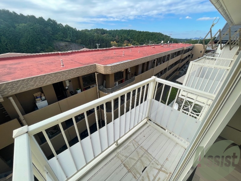 バルコニー　バルコニーがあるので洗濯物は外に干せそうですね～