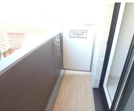 　バルコニー　ベランダ