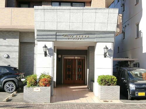 エントランス　エントランスポーチ