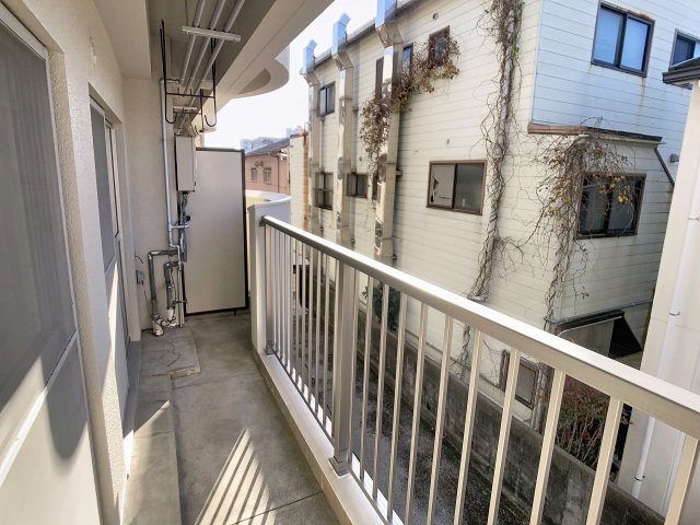 バルコニー　2026年1月撮影。現況が相違する場合は現況を優先致します。