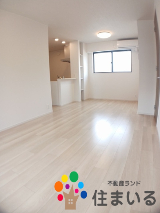 居室・リビング　※同社施工の同型タイプとなります