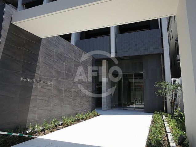 エントランス　レジュールアッシュ上町台　エントランス