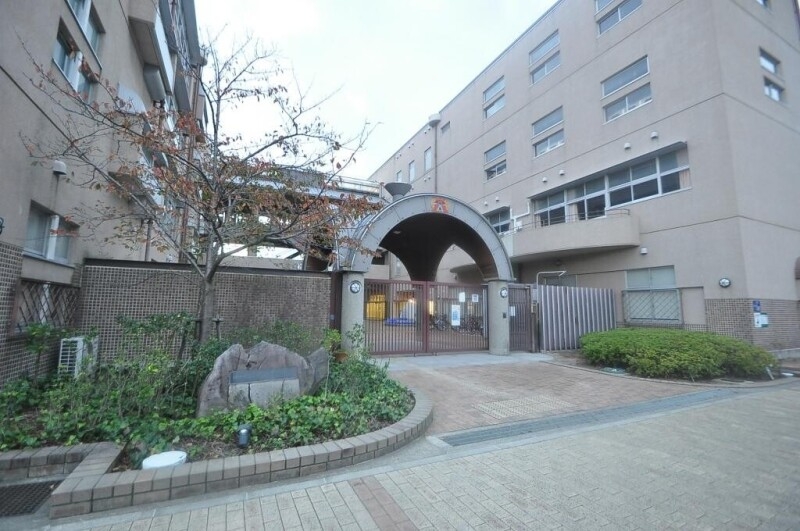 小学校　神戸市立だいち小学校（小学校）まで814m