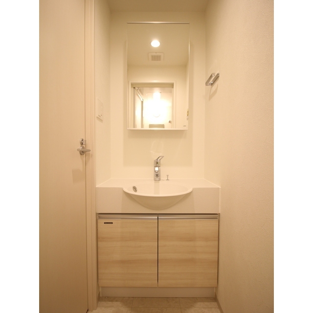 洗面設備　一面鏡洗面化粧台