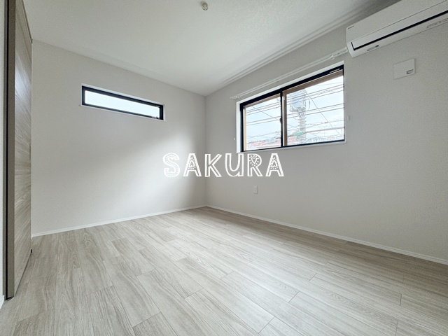 居室・リビング　使いやすい形の為、レイアウトを楽しめます♪