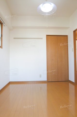 その他部屋・スペース　風通しも良い寝室です☆