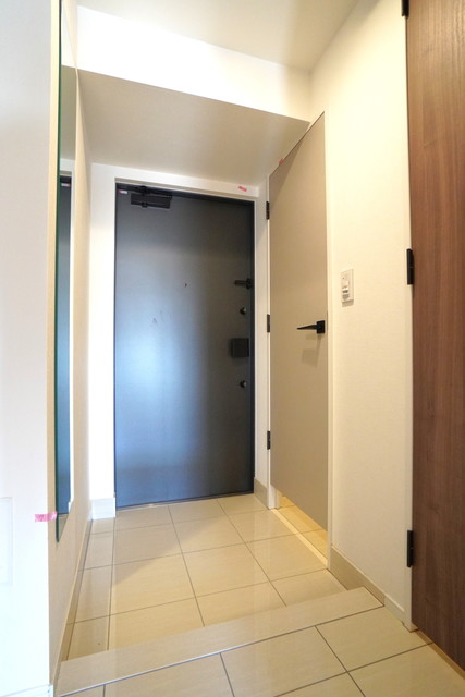玄関　※写真は同タイプ住戸です。