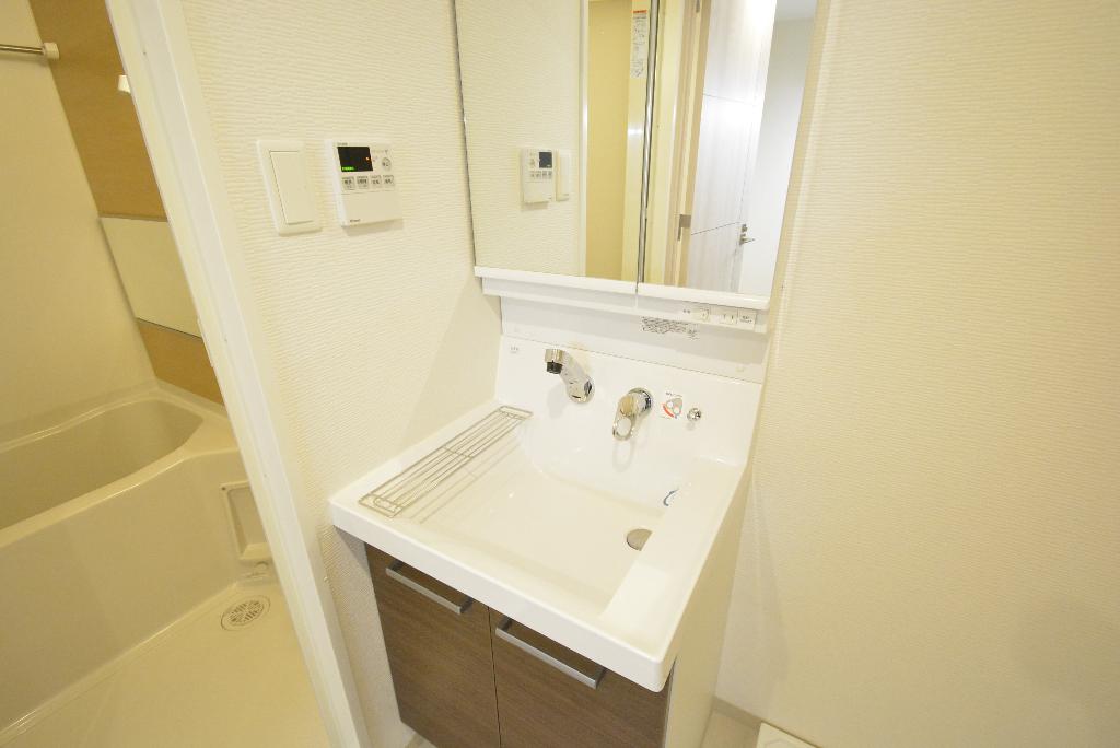 洗面設備　洗髪洗面化粧台