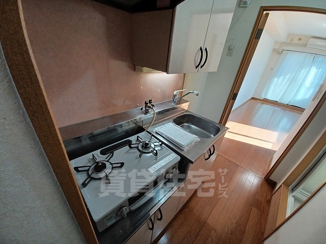 キッチン　同建物　別部屋