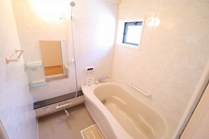 バス・シャワールーム　★同施工タイプイメージ★間取り反転