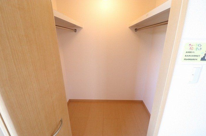 収納　★同施工タイプイメージ★間取り反転