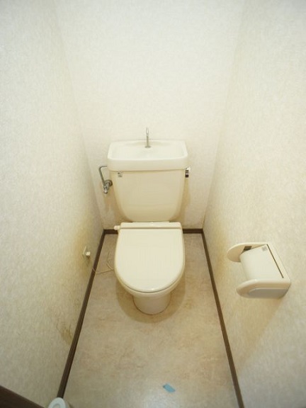 トイレ　洋式の水洗トイレです♪