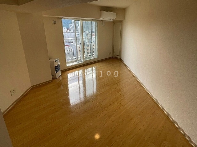 居室・リビング　同号室タイプ写真