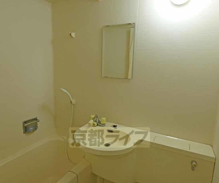 洗面設備　洗面台です。