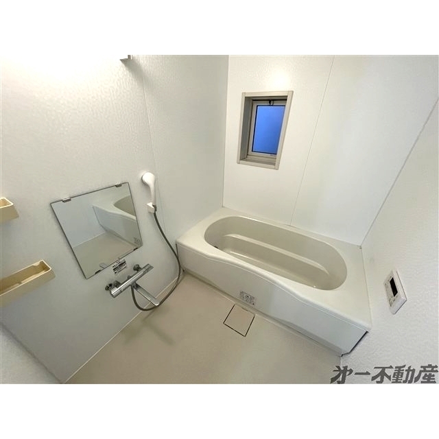 バス・シャワールーム　バスルーム