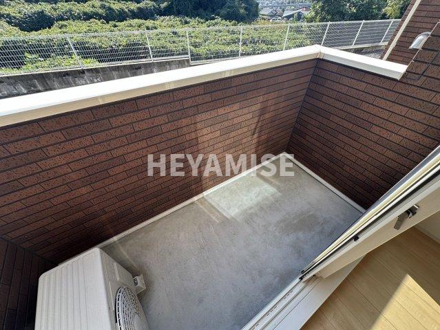 バルコニー　※室内画像は類似物件のもの