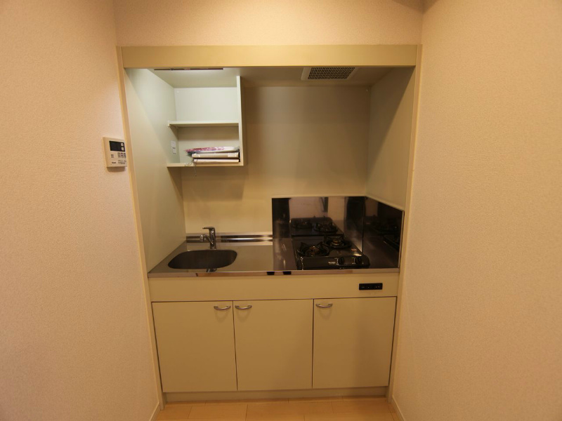 キッチン　システムキッチン（ガス2口）冷蔵庫・レンジ等ご用意できます