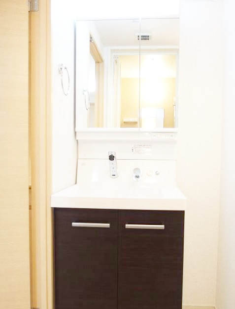 洗面設備　★収納付き、独立洗面台★