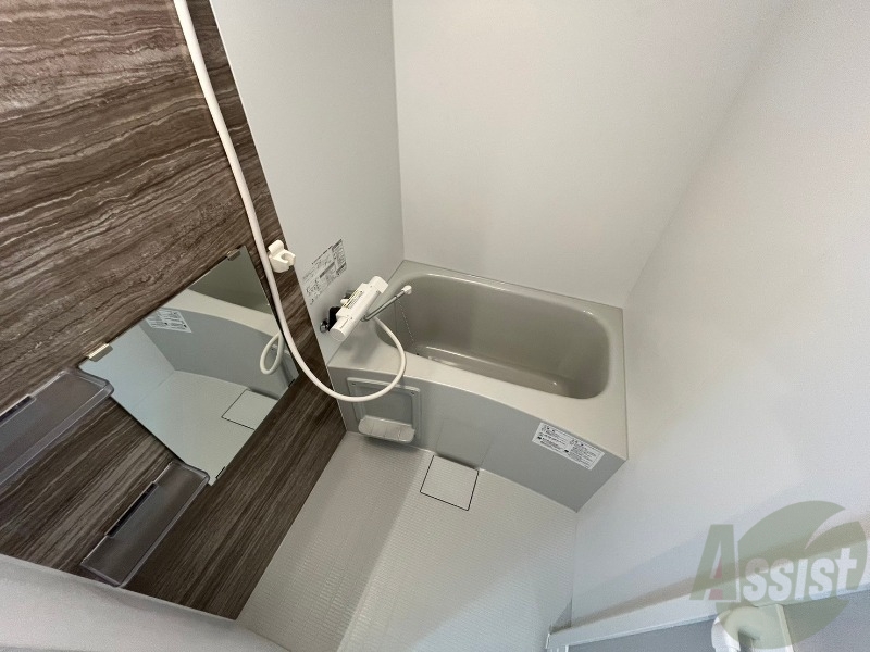 バス・シャワールーム　お風呂になります。一日の疲れを癒してくださいね。