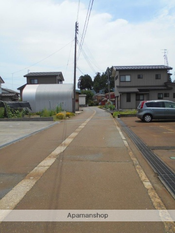 その他　前面道路（その他）まで0m