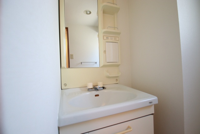 洗面設備　※別室の参考写真の為、現況優先です。