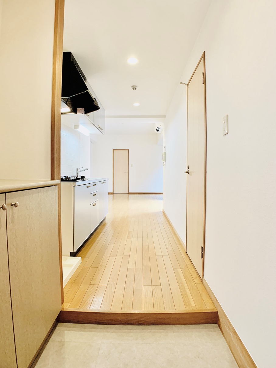 玄関　※こちらの写真は他部屋になり参考写真です