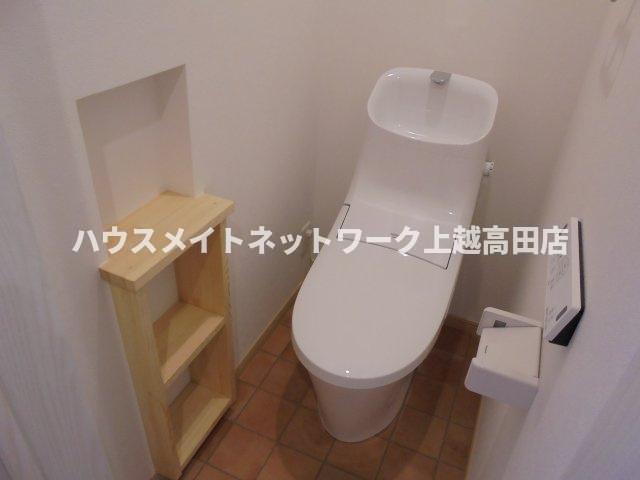 トイレ　温水洗浄暖房便座