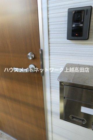 玄関　玄関ドア