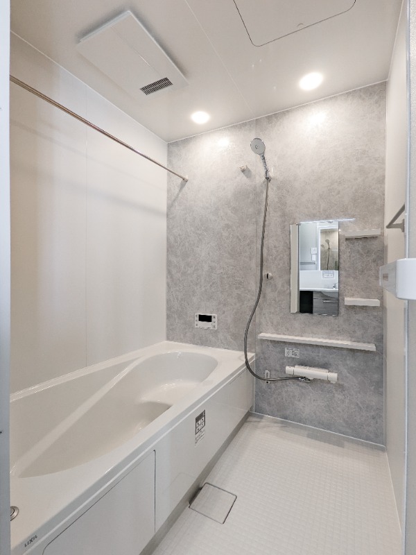 バス・シャワールーム　図面と現状に相違がある場合には現状を優先