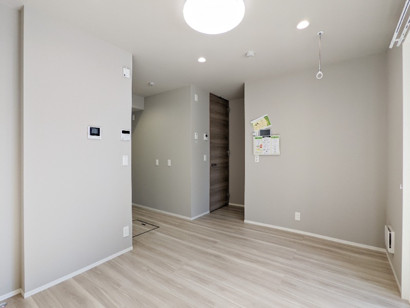 居室・リビング　図面と現状に相違がある場合には現状を優先