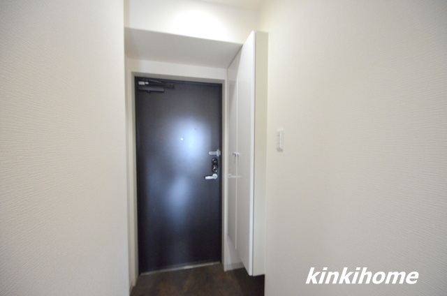 玄関　写真は別のお部屋です。（同タイプ）