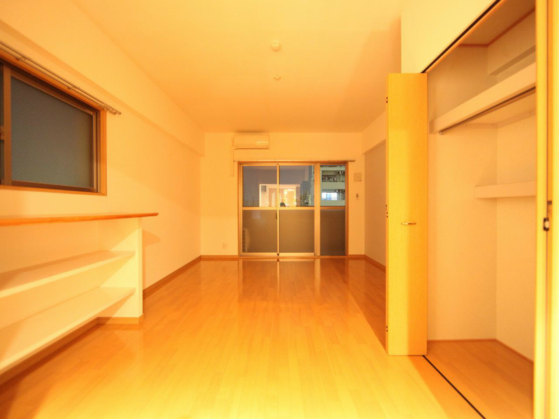 その他部屋・スペース　洋室16.4帖　クローゼット2つ（収納充実してます）