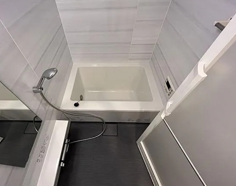 バス・シャワールーム　※別部屋参考写真